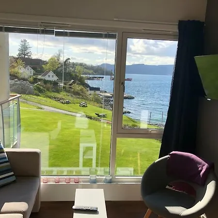 דירה Naer Prekestolen Hjelmeland